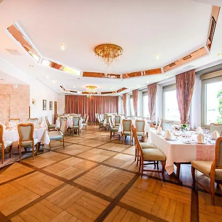 Diehls Отель 4*